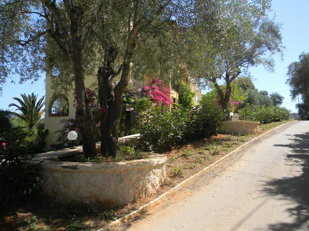 Villa Efterpi Kontokali Exterior photo