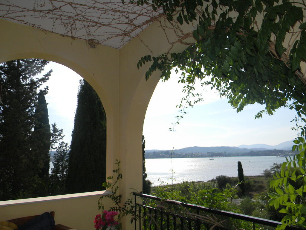 Villa Efterpi Kontokali Exterior photo